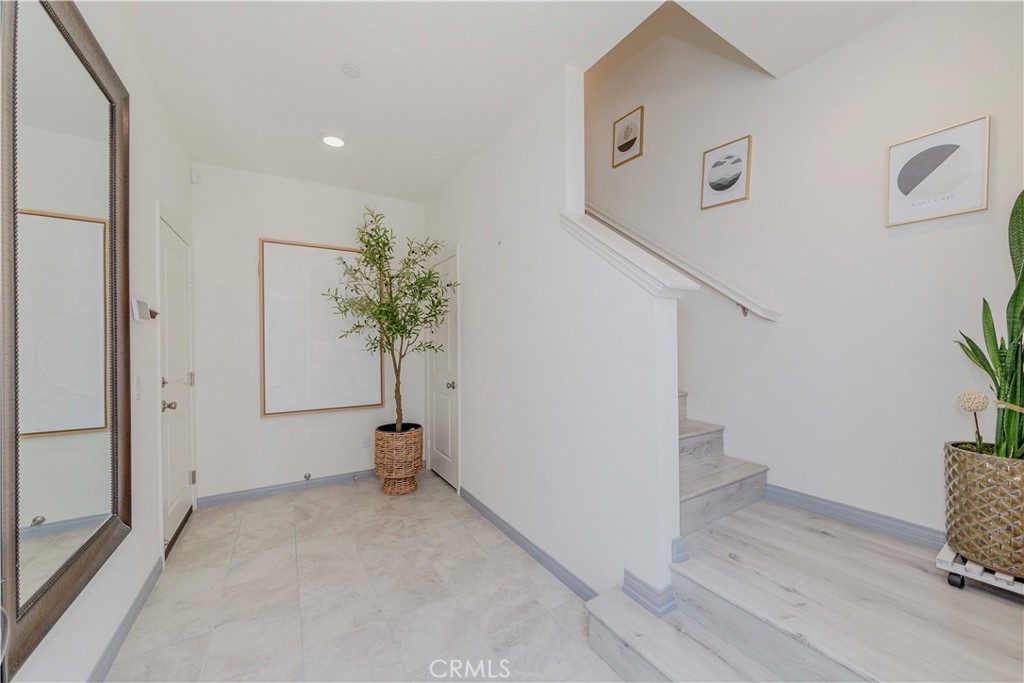 6926 Cottonwood Lane