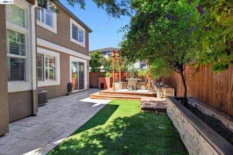 Photo of 2038 Mulberry Cmn CMN, Livermore, CA 94551 (MLS # 41144365)