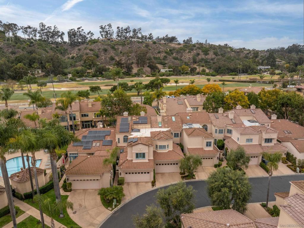 Rancho Santa Fe - Residential