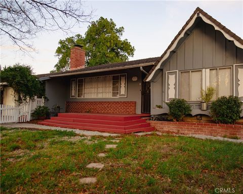 Photo of 8554 Owensmouth Avenue, Canoga Park, CA 91304 (MLS # SR25109888)