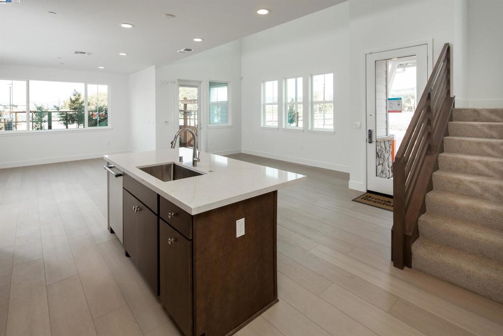 Not Listed - Residential