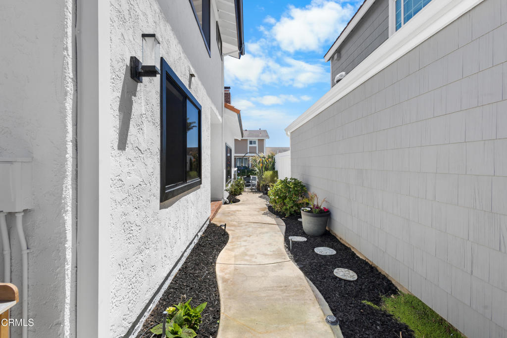 3960 W Hemlock Street