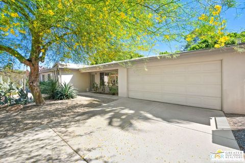 Photo of 2030 S Bob O Link Lane, Palm Springs, CA 92264 (MLS # 26666859PS)