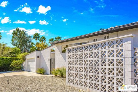 Photo of 2211 N Starr Road, Palm Springs, CA 92262 (MLS # 26652635PS)