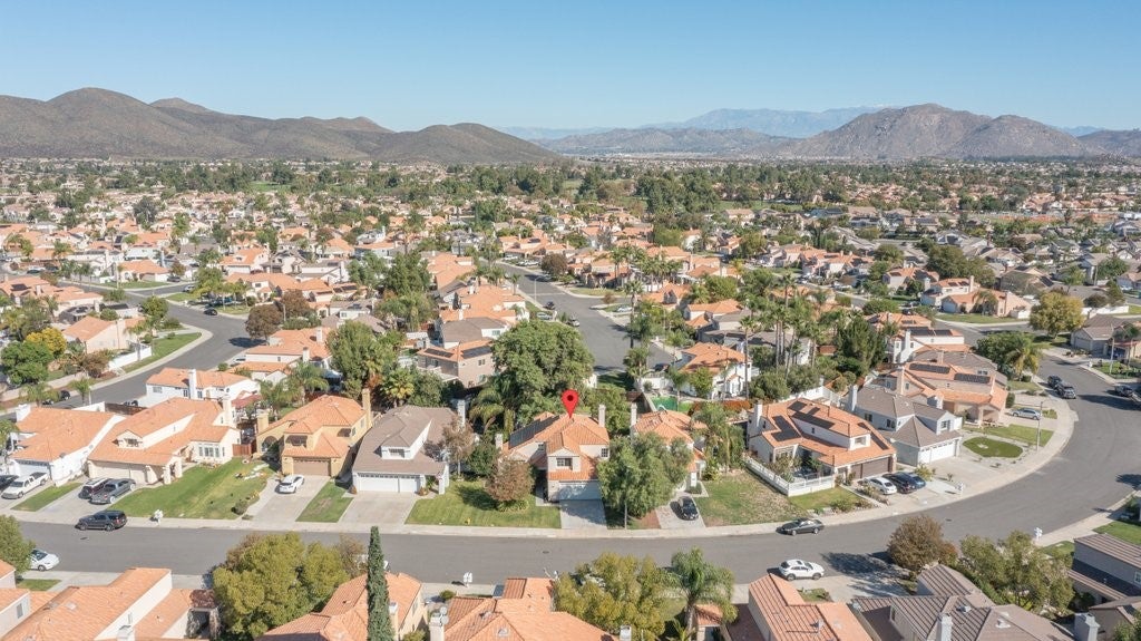 30252 Calle Belcanto
