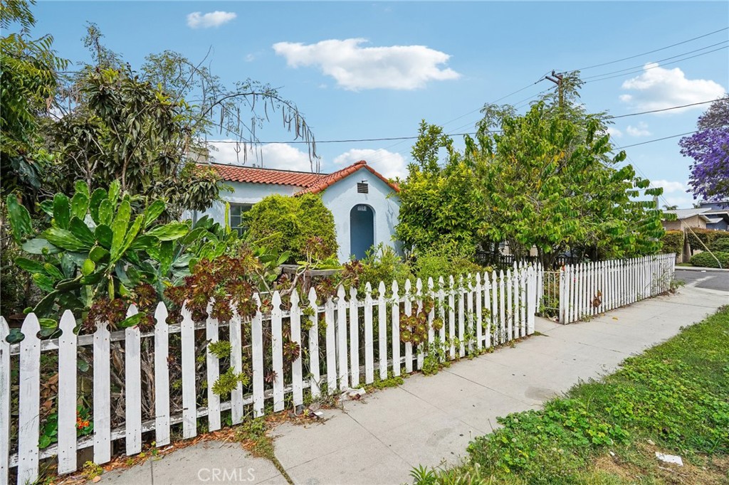6119 Linden Avenue