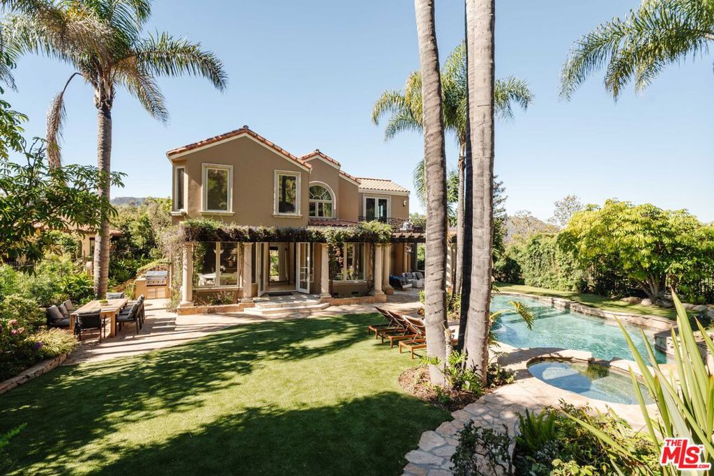 Photo of 16799 Monte Hermoso Drive, Pacific Palisades, CA 90272 (MLS # 26986669)