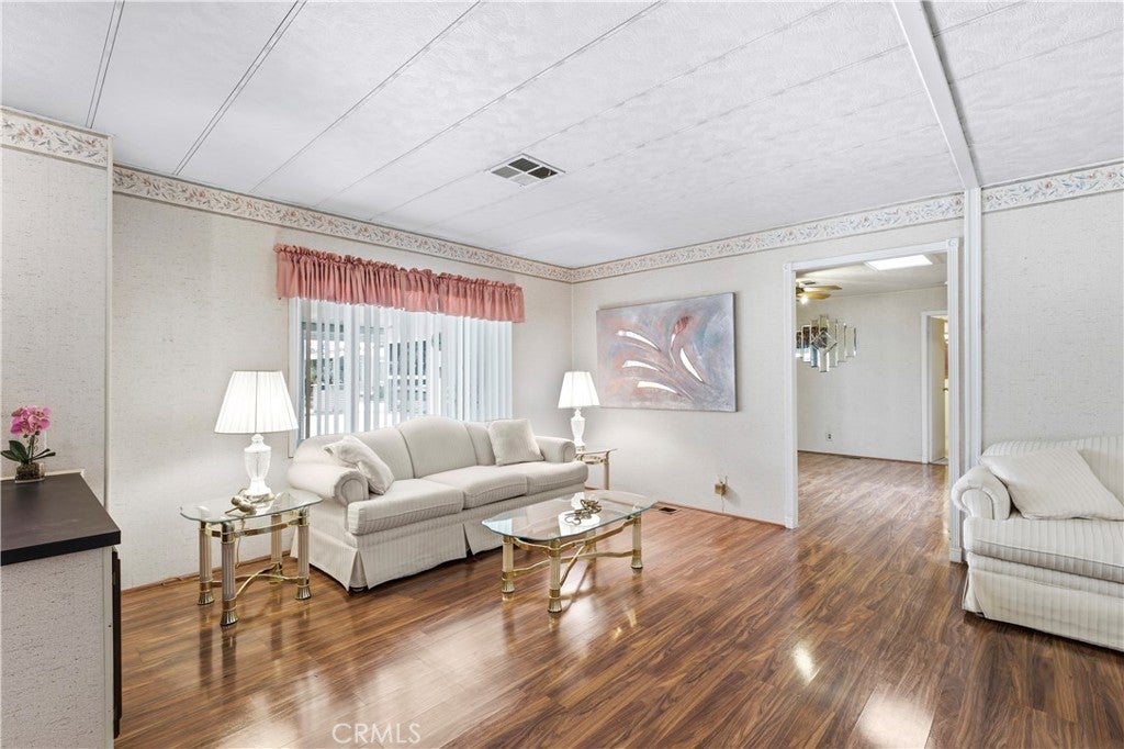975 Vista Grande Drive