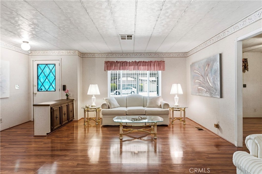 975 Vista Grande Drive