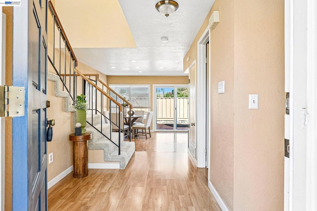 353 Northwood Cmns