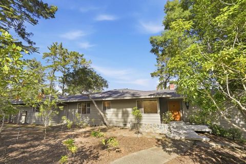 Photo of 285 Golden Oak Drive, Portola Valley, CA 94028 (MLS # ML82037272)