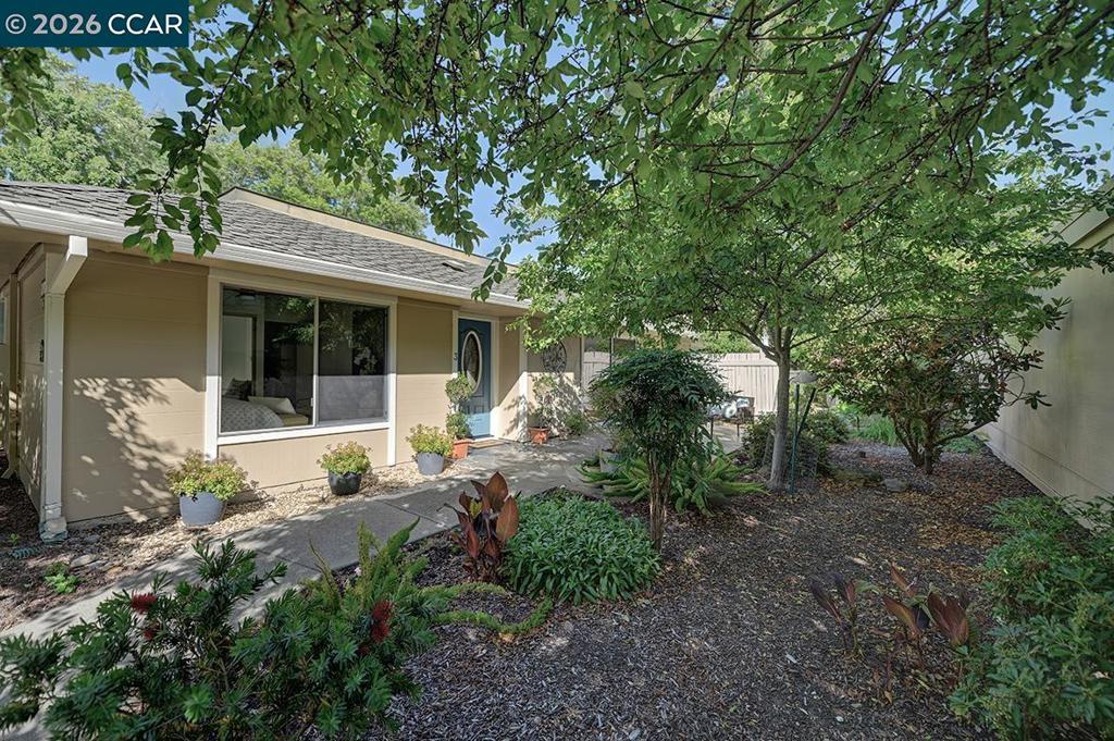 2709 Ptarmigan Drive 3
