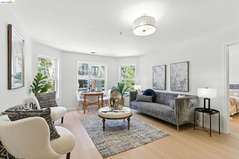 Photo of 555 10th Street St #201, Oakland, CA 94607 (MLS # 41128629)