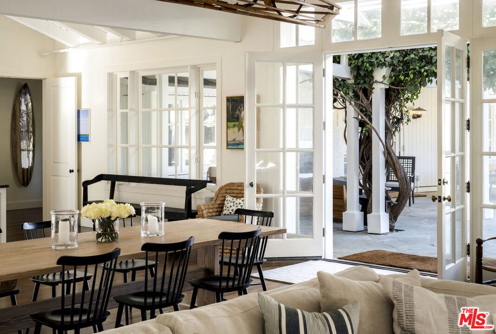 28823 Cliffside Drive