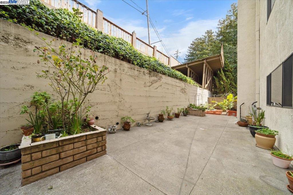 CASTRO VALLEY - Residential