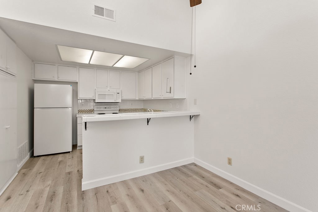 Crystal Cay (LH) (CC) - Residential Lease