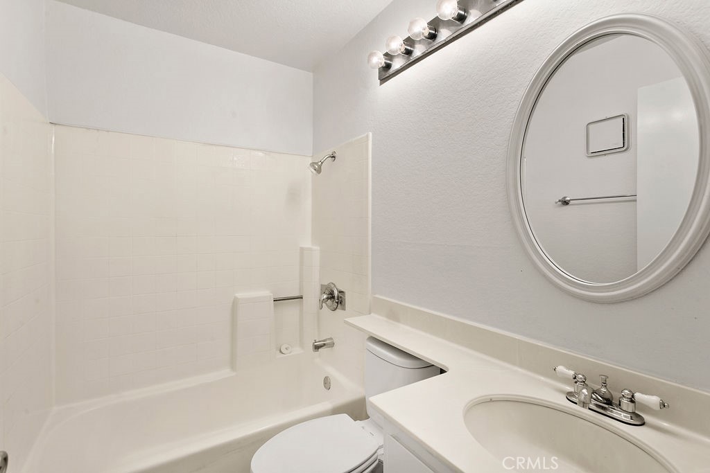 Crystal Cay (LH) (CC) - Residential Lease