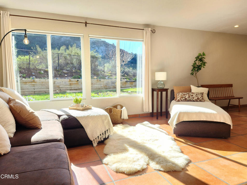 548 Live Oak Circle Drive