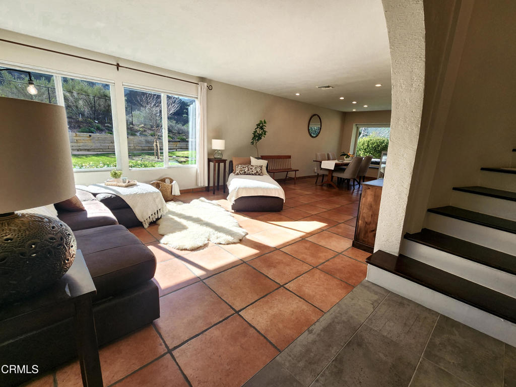 548 Live Oak Circle Drive