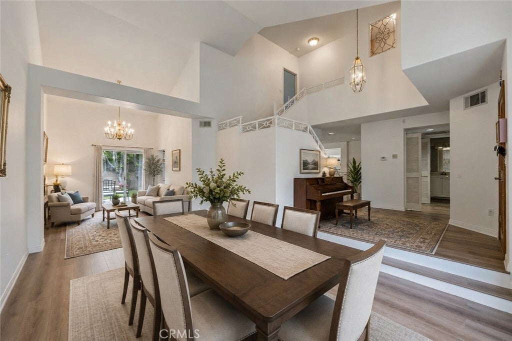 5807 Sylvia Avenue, Tarzana CA 91356