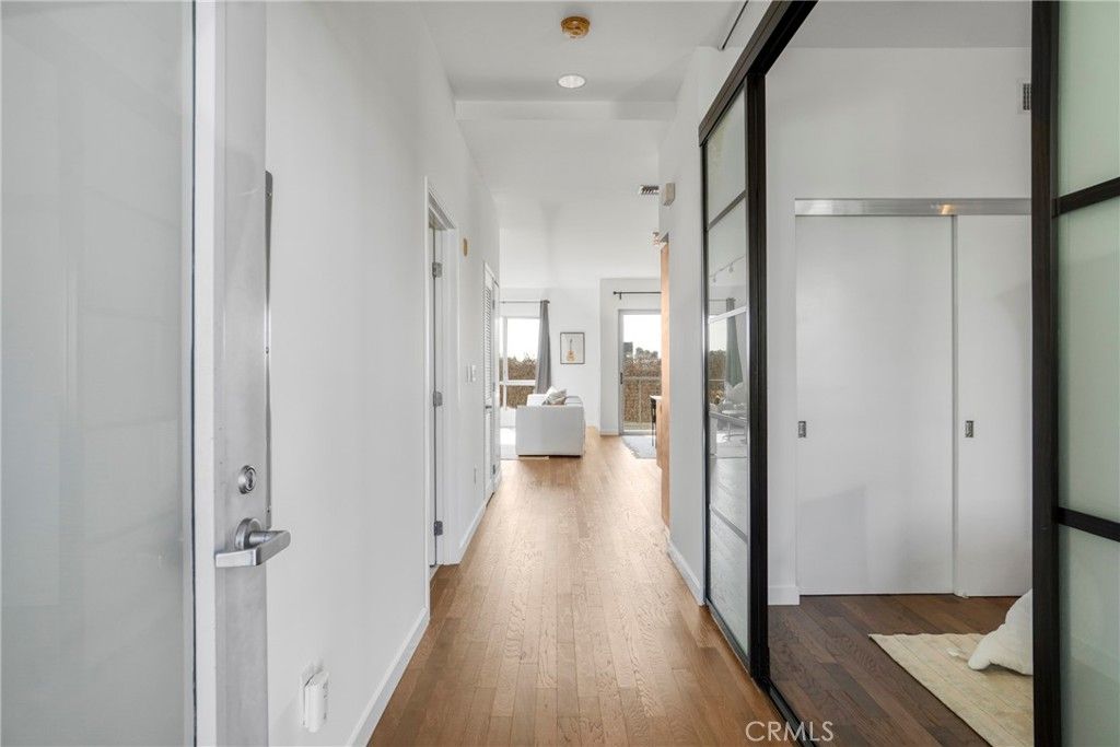 Photo of 11500 Tennessee Avenue #331, Los Angeles, CA 90064 (MLS # SR25248114)