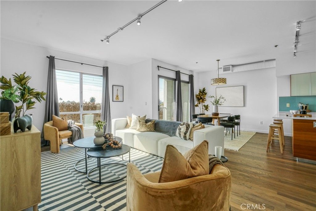 Photo of 11500 Tennessee Avenue #331, Los Angeles, CA 90064 (MLS # SR25248114)