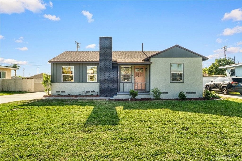 Photo of 2240 W Macdevitt St, West Covina, CA 91790 (MLS # DW26026389)