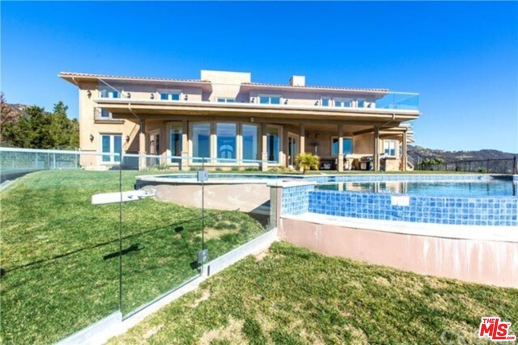 Photo of 23244 W Paloma Blanca Drive, Malibu, CA 90265 (MLS # 24434023)