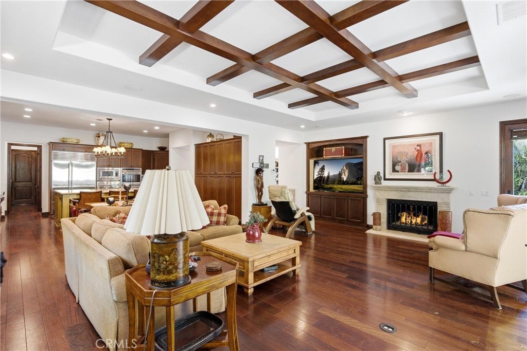 27361 Calle De La Rosa