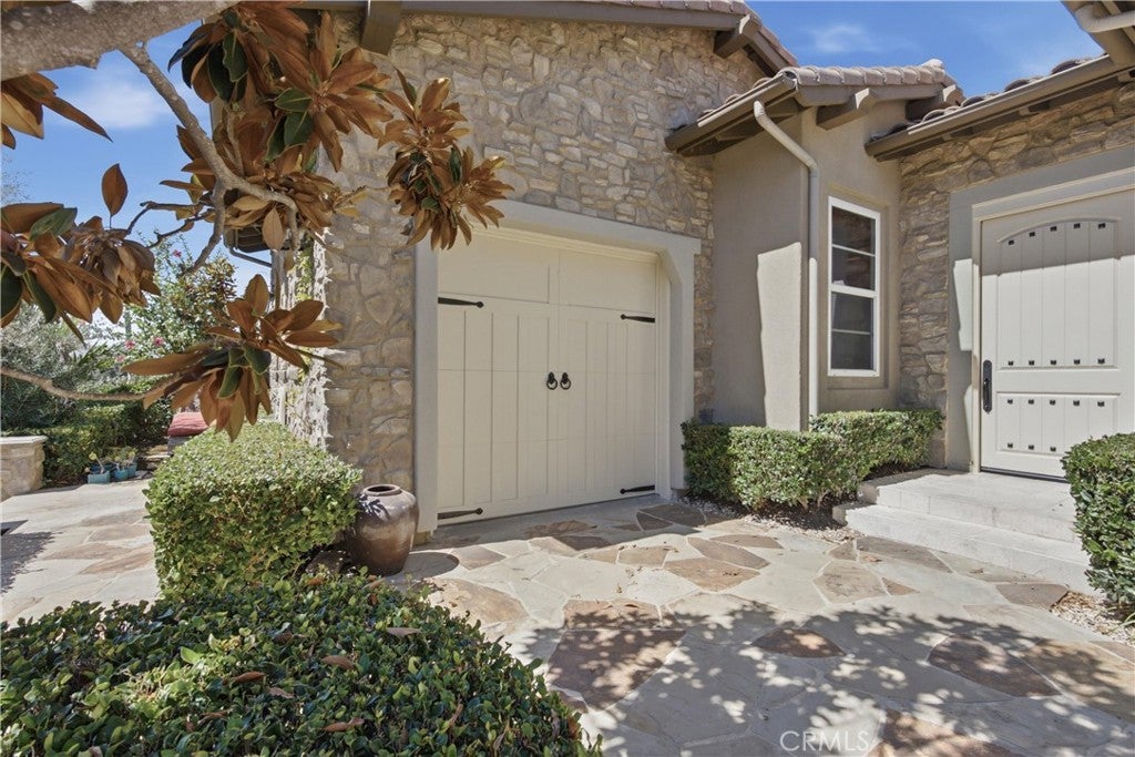 27361 Calle De La Rosa