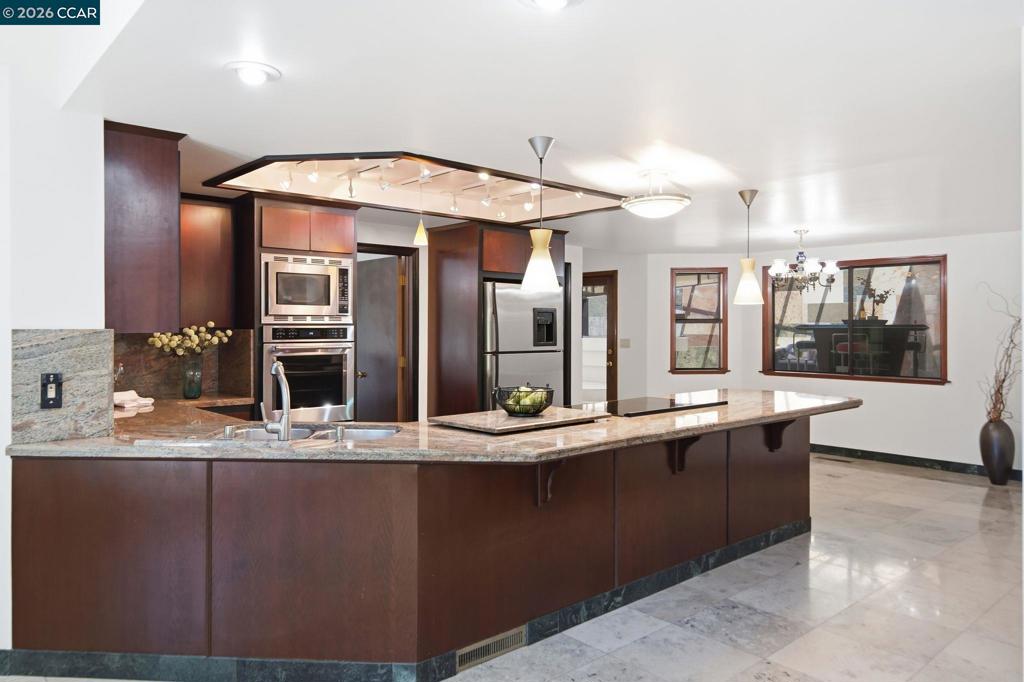 39 Mira Loma Rd
