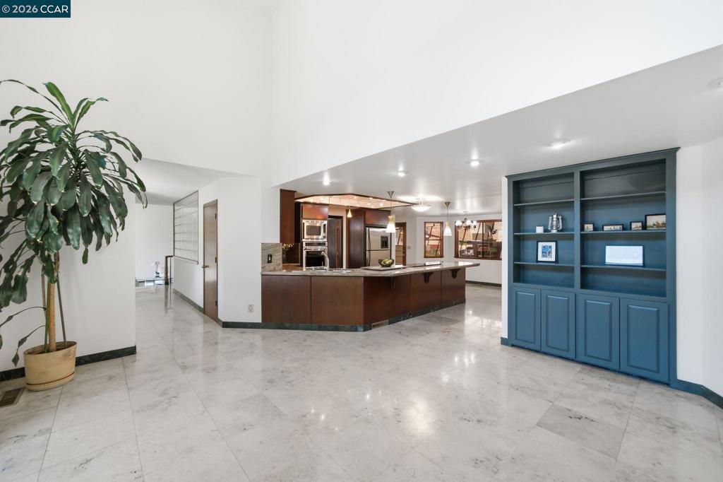 39 Mira Loma Rd
