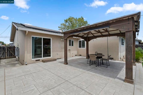Tiny photo for 2674 E Olivera Rd Rd, Concord, CA 94519 (MLS # 41141763)
