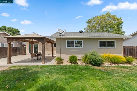 Tiny photo for 2674 E Olivera Rd Rd, Concord, CA 94519 (MLS # 41141763)