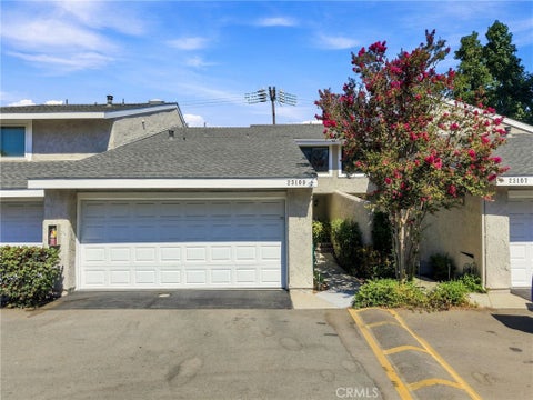 Photo of 23109 Yvette LN, Valencia, CA 91355 (MLS # SR26190661)