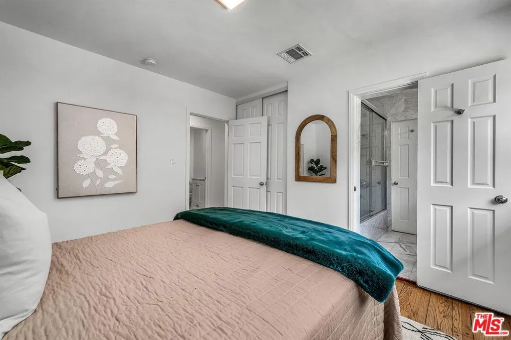 Beverly Hills, California 90210, United States, 5 Bedrooms Bedrooms, ,6 BathroomsBathrooms,Residential,Active,105037