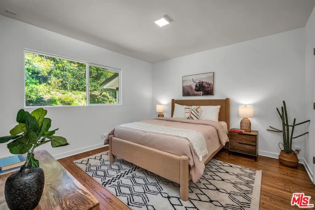 Beverly Hills, California 90210, United States, 5 Bedrooms Bedrooms, ,6 BathroomsBathrooms,Residential,Active,105037