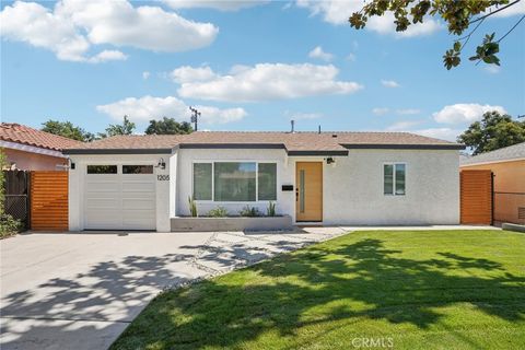 1205 English Santa Ana CA 92703