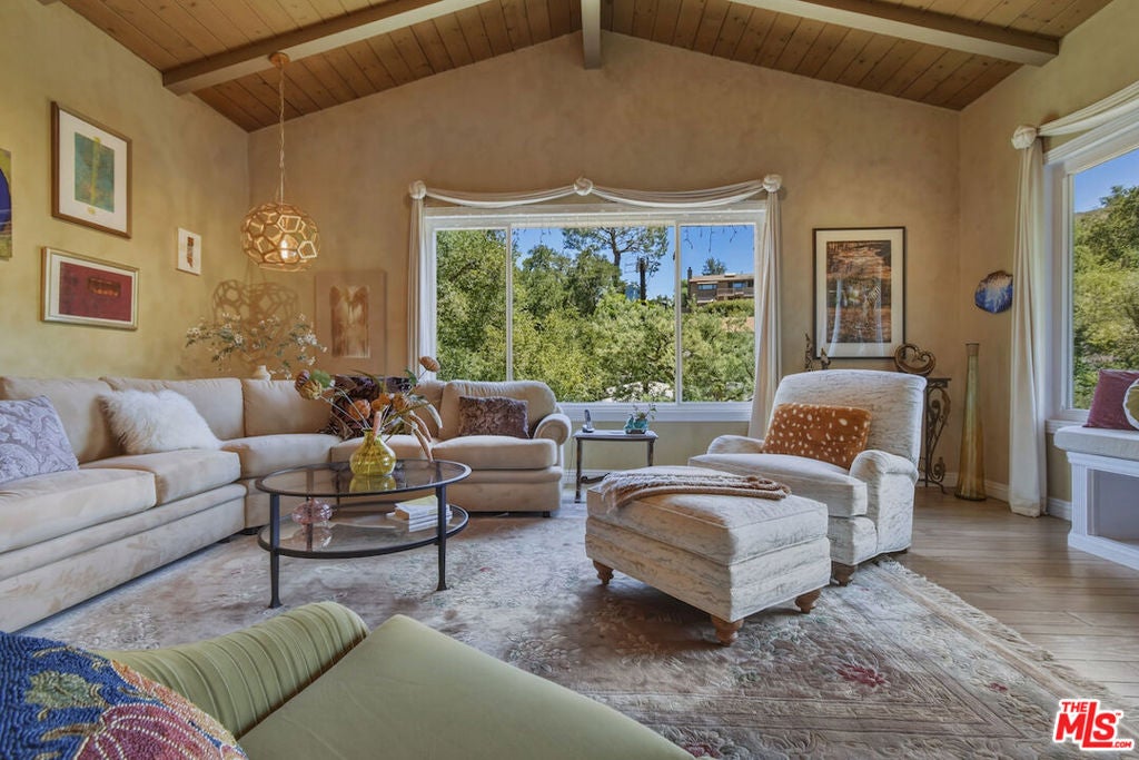 4243 Morro Drive