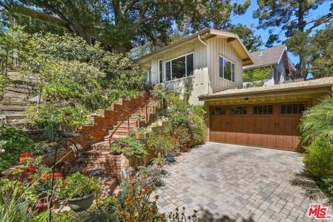 Photo of 4243 Morro Drive, Los Angeles, CA 91364 (MLS # 26869675)
