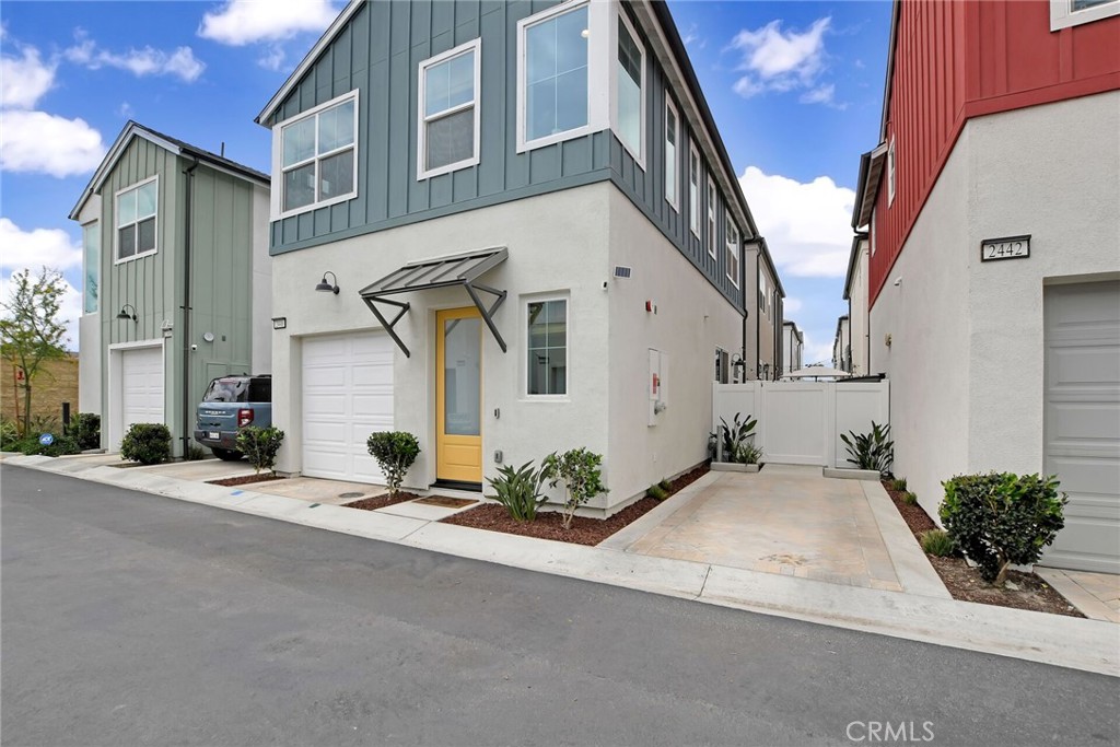2446 E Encanto Paseo