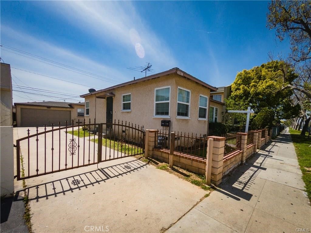 6554 E Olympic