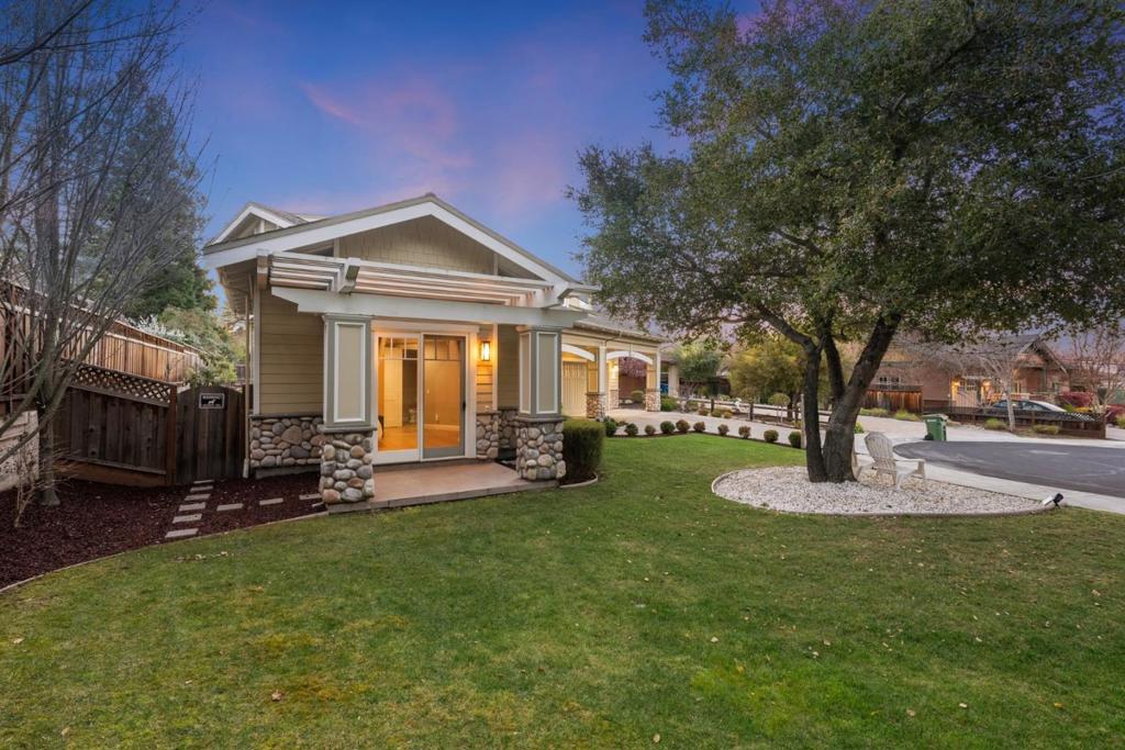 117 PANORAMA Way