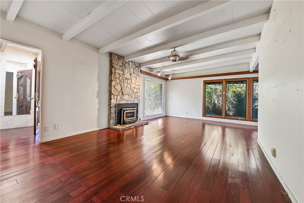 96 Rockinghorse Road
