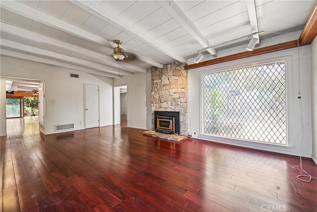 96 Rockinghorse Road