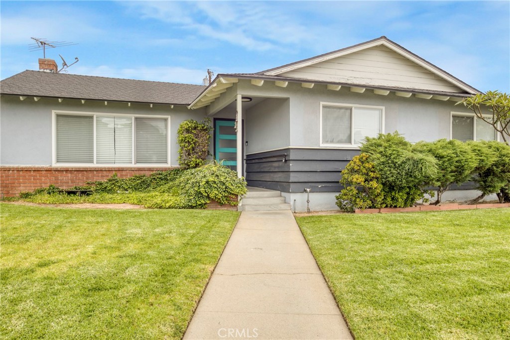1158 N Ivescrest Avenue