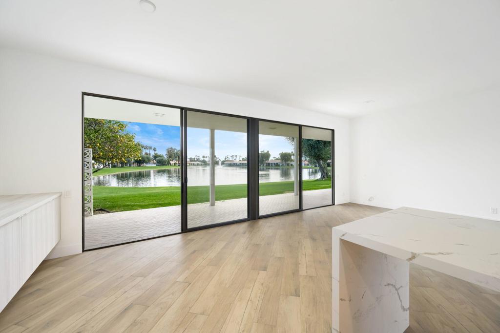 LQCC Lago La Quinta - Residential