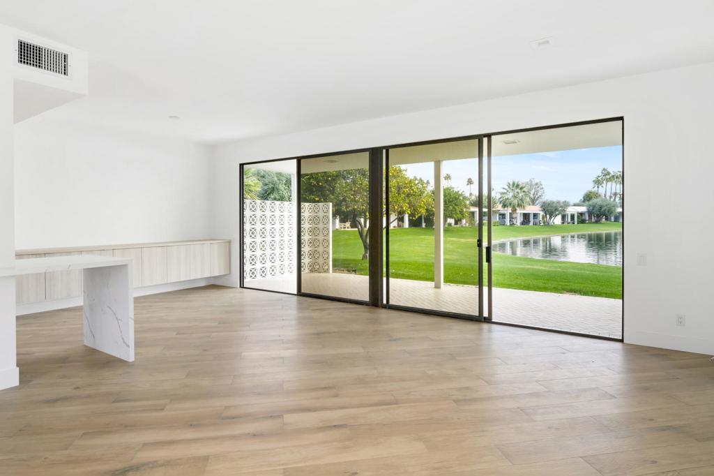 LQCC Lago La Quinta - Residential