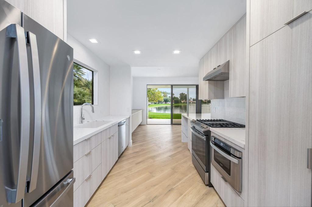 LQCC Lago La Quinta - Residential