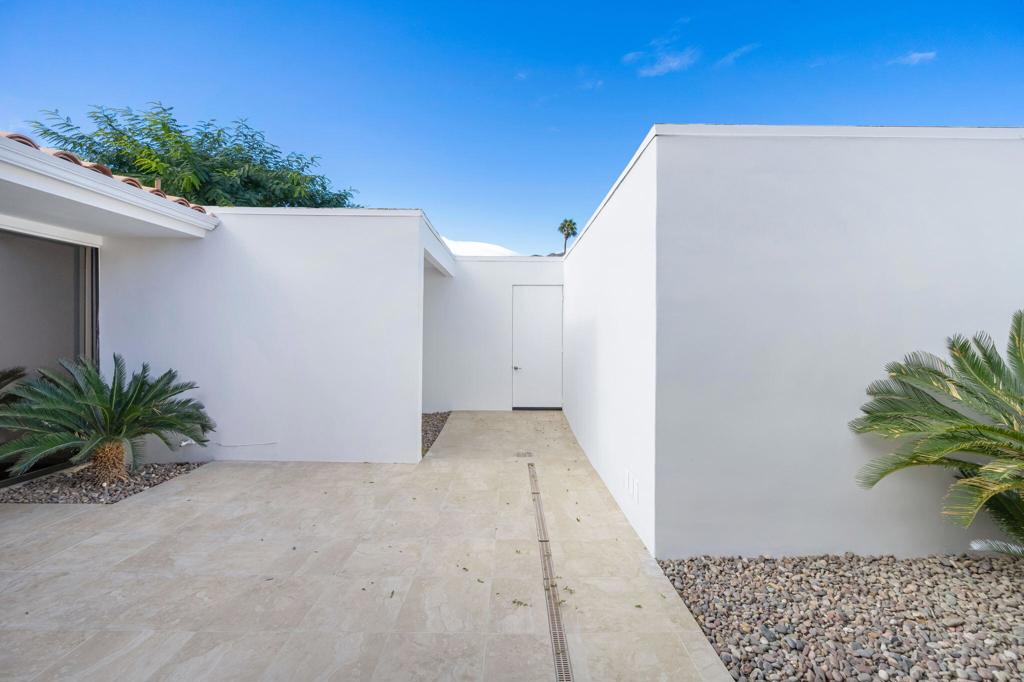 LQCC Lago La Quinta - Residential